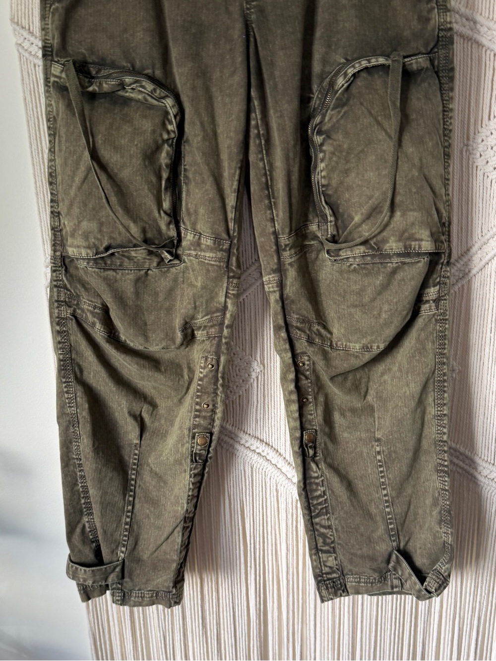 We the Free Can’t Compare Slouch Olive Green Mineral Washed Cargo Pant Utility S - Picture 7 of 16